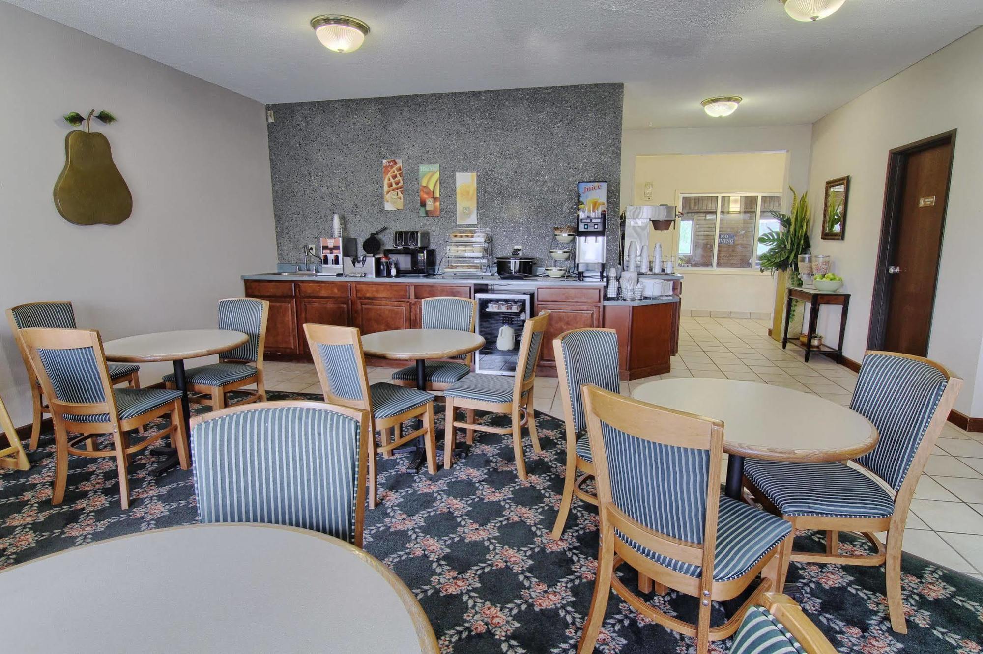 Quality Inn & Suites Danville Exterior foto
