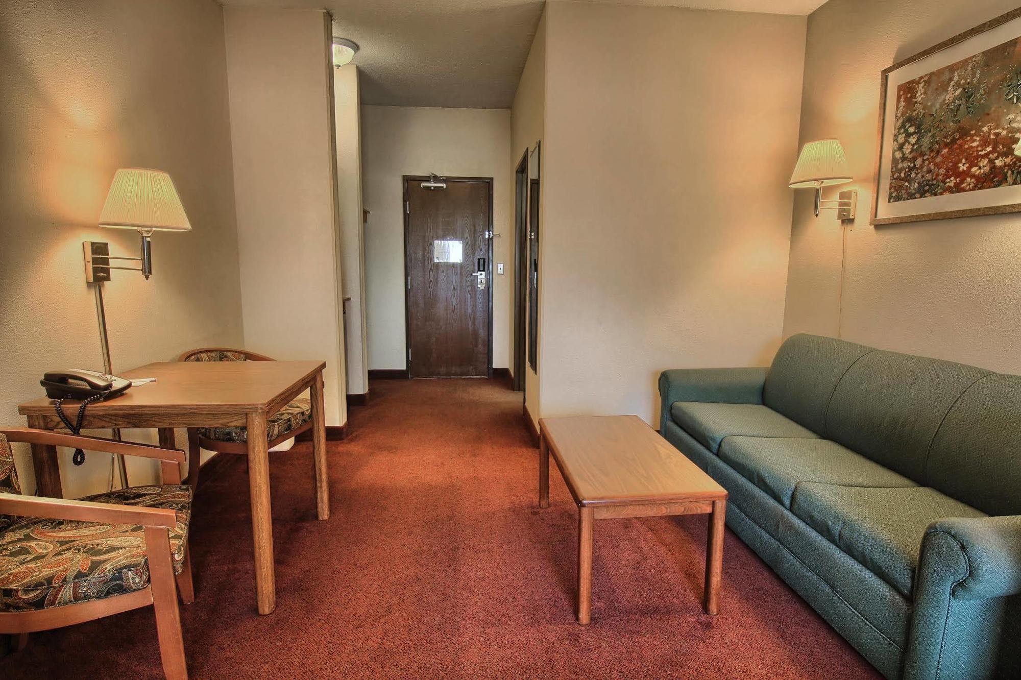 Quality Inn & Suites Danville Exterior foto