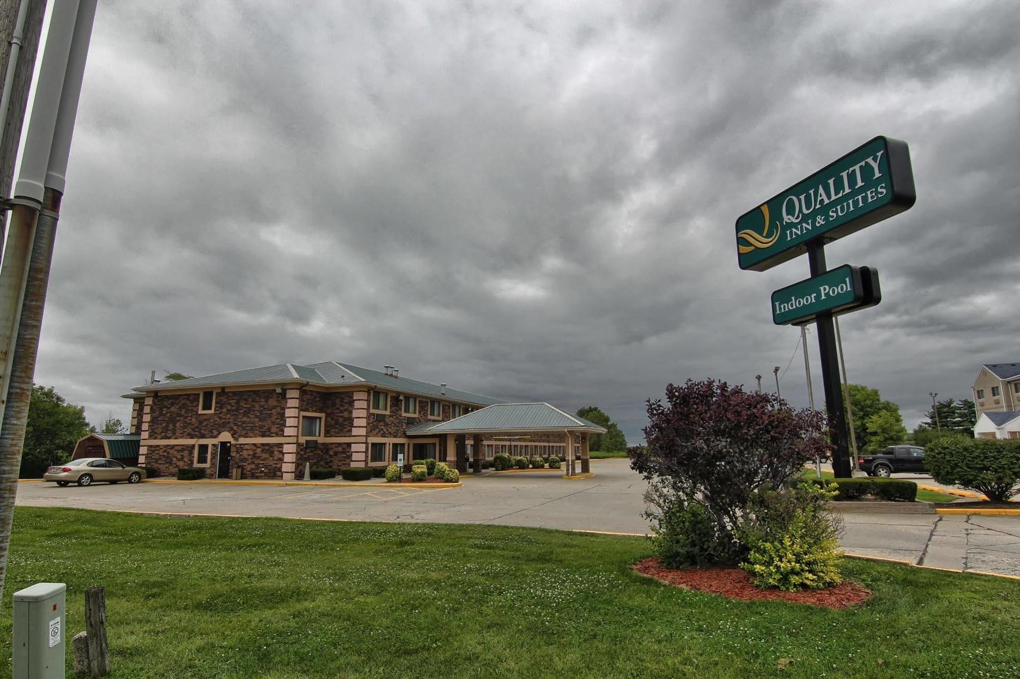 Quality Inn & Suites Danville Exterior foto
